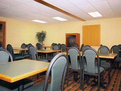 Inn Quality Airport Colorado Springs