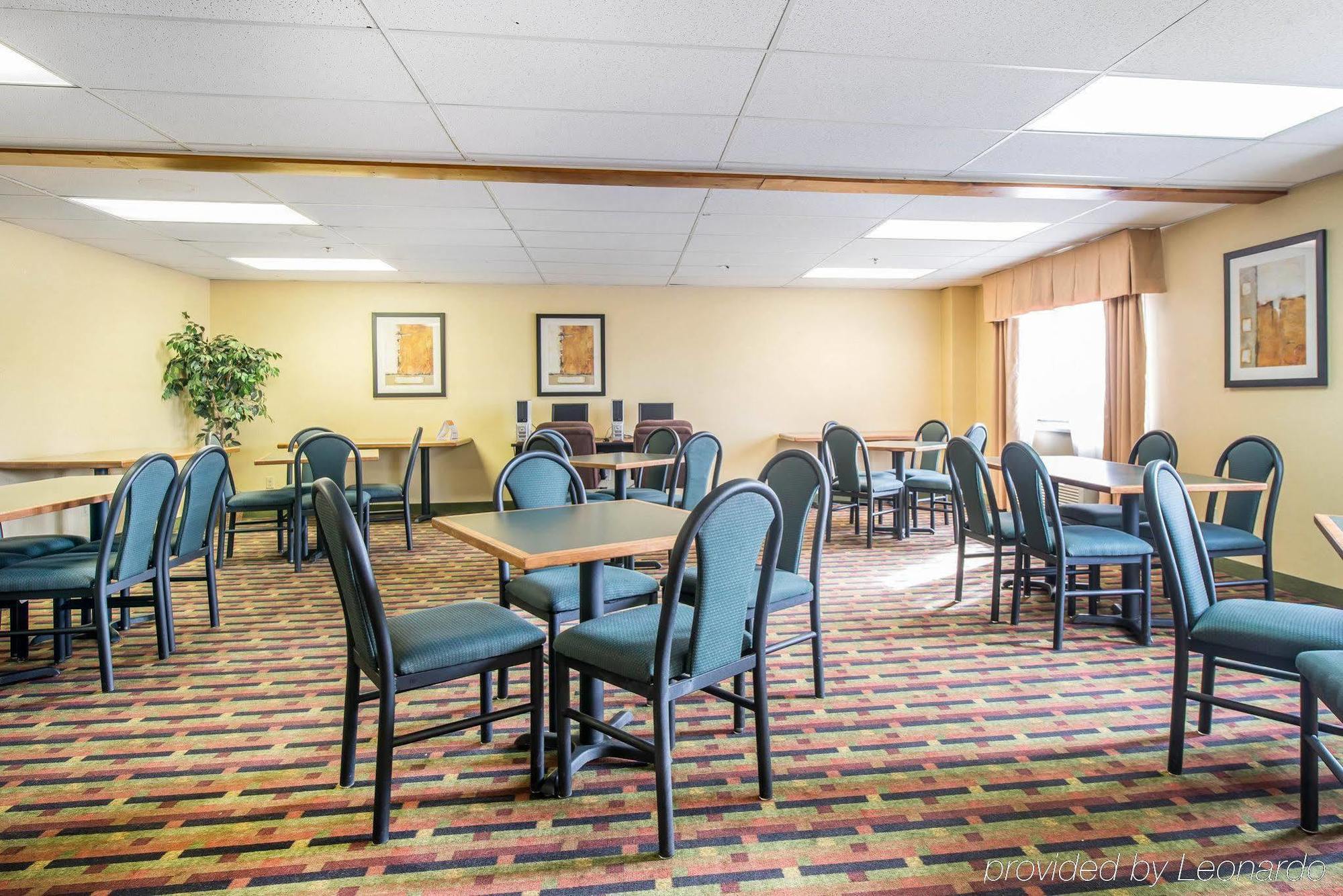 Quality Airport 2* Colorado Springs